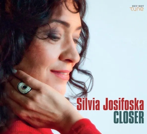 Silvia Josifoska: Closer